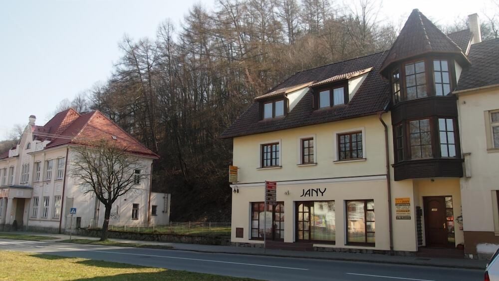 Hotel · Penzion JANY, Luhacovice