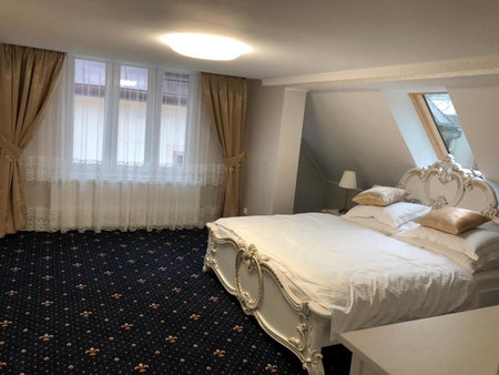 Ioannis, Karlovy Vary, Czechia