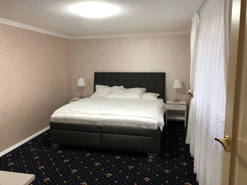Ioannis, Karlovy Vary, Czechia