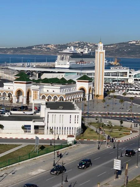 Tanger *Maison avec terrasse et vue sur la mer *, Tangier, Morocco