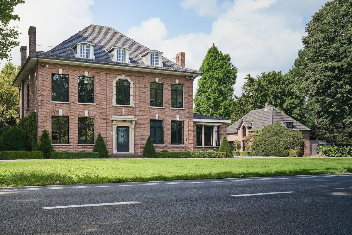 Moleneinde 10, Belgium