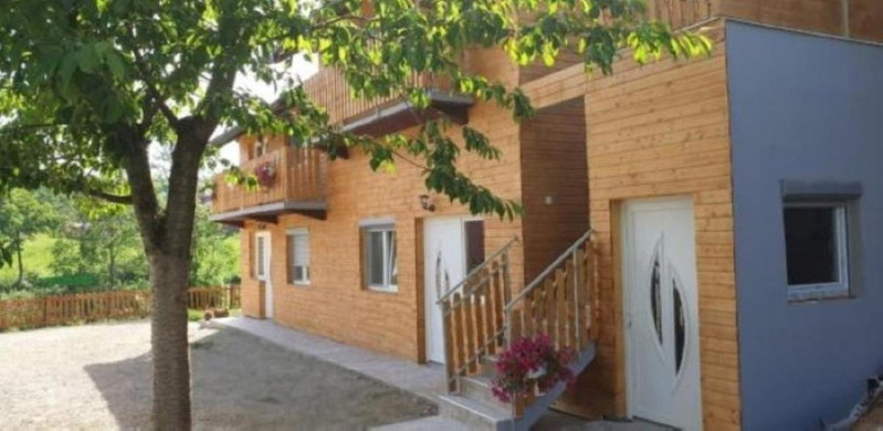 Apartments Laura, Rakovica, Croatia