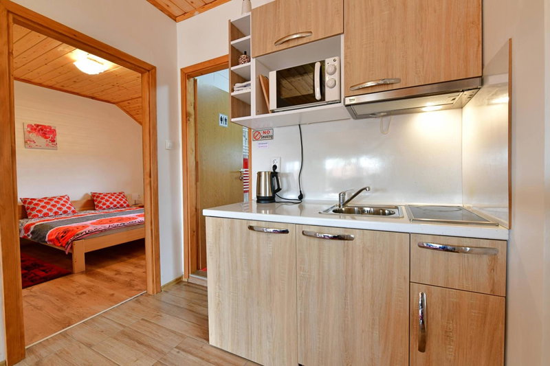 Apartments Laura, Rakovica, Croatia