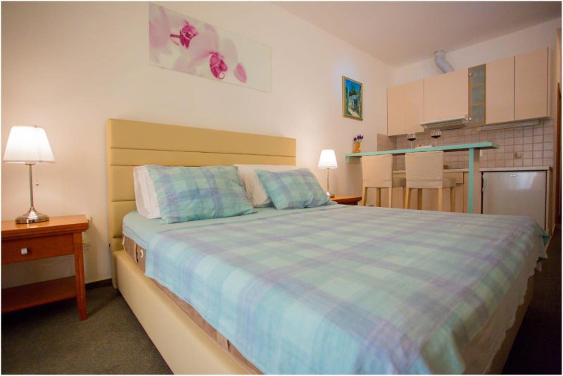 Apartments Maja, Podstrana, Croatia