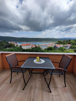 Apartments Melita, Supetarska Draga, Croatia