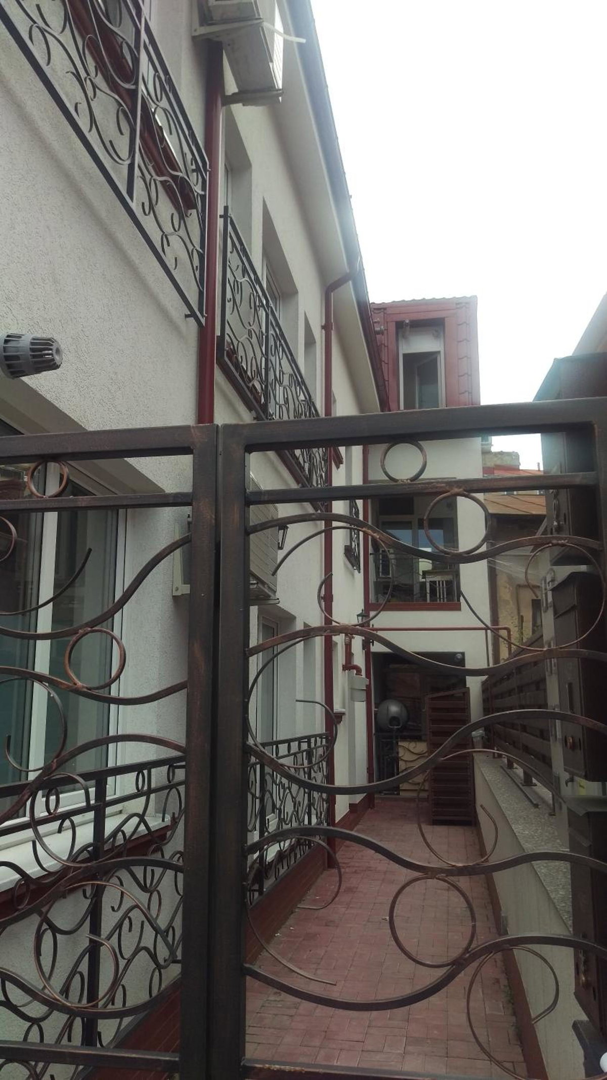Hotel · Garsoniere Dinu, Bucharest