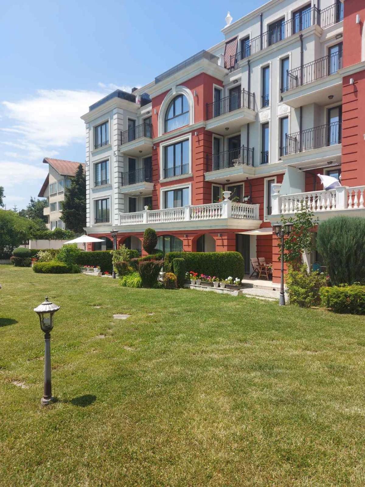 Rumi Place, Bulgaria
