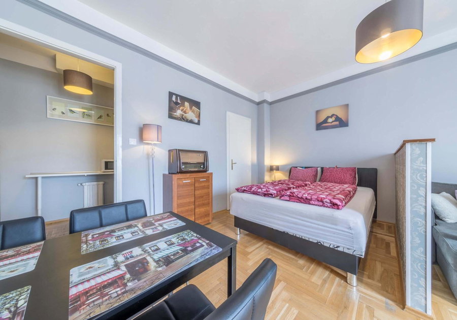Astoria Balcony Apartment, Budapest, Hungary