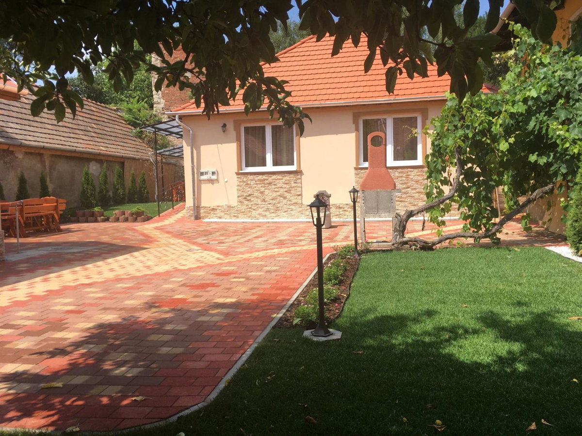 Harmónia Belvárosi Apartmanok, Ungarn