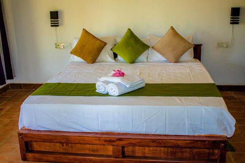 Tiara Elephant Lodge, Habarana, Sri Lanka