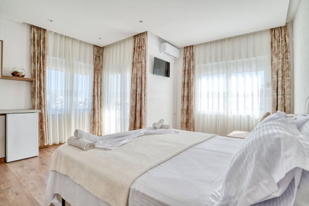 Aqua Lounge Aparthotel Ulcinj, Ulcinj, Montenegro