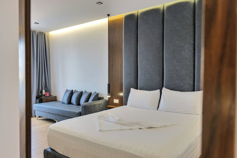 Siars Hotel, Ksamil, Albania