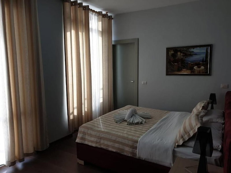 Perandor Beach Hotel, Durrës, Albania