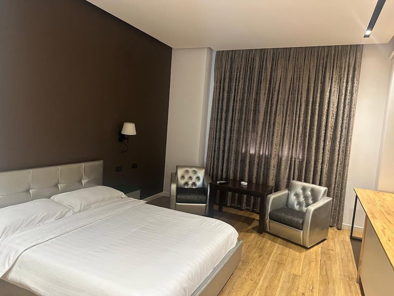 Hotel Aurelis, Kashar, Albania