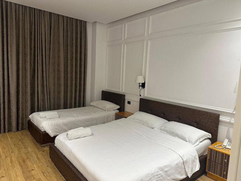 Hotel Aurelis, Kashar, Albania