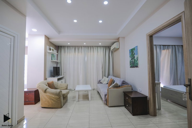 Hotel Alpha, Sarandë, Albania