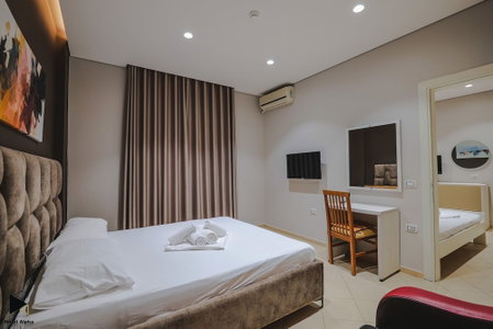 Hotel Alpha, Sarandë, Albania