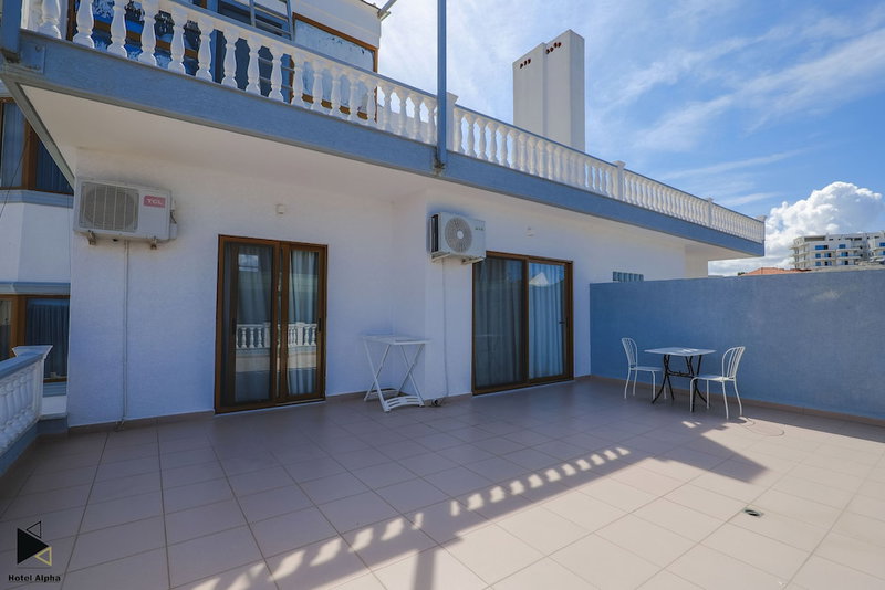 Hotel Alpha, Sarandë, Albania