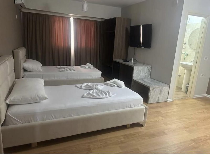 Hotel HER, Vlorë, Albania