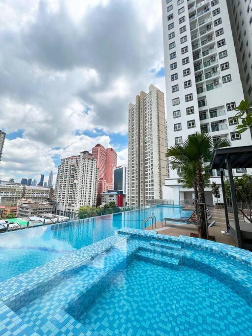 Hotel · TR Residence Near Titiwangsa LRT By Iconique, Kuala Lumpur