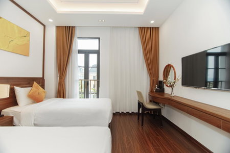 Jade Ha Long Hotel, Ha Long, Vietnam