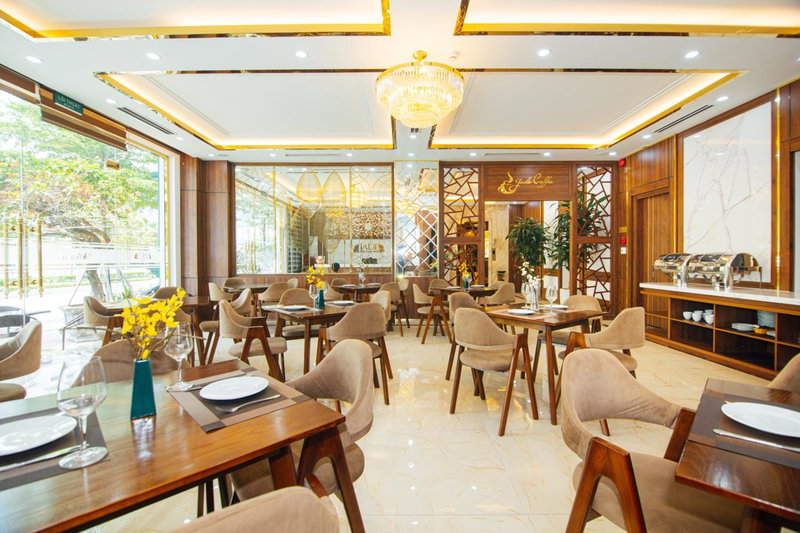 Jade Ha Long Hotel, Ha Long, Vietnam
