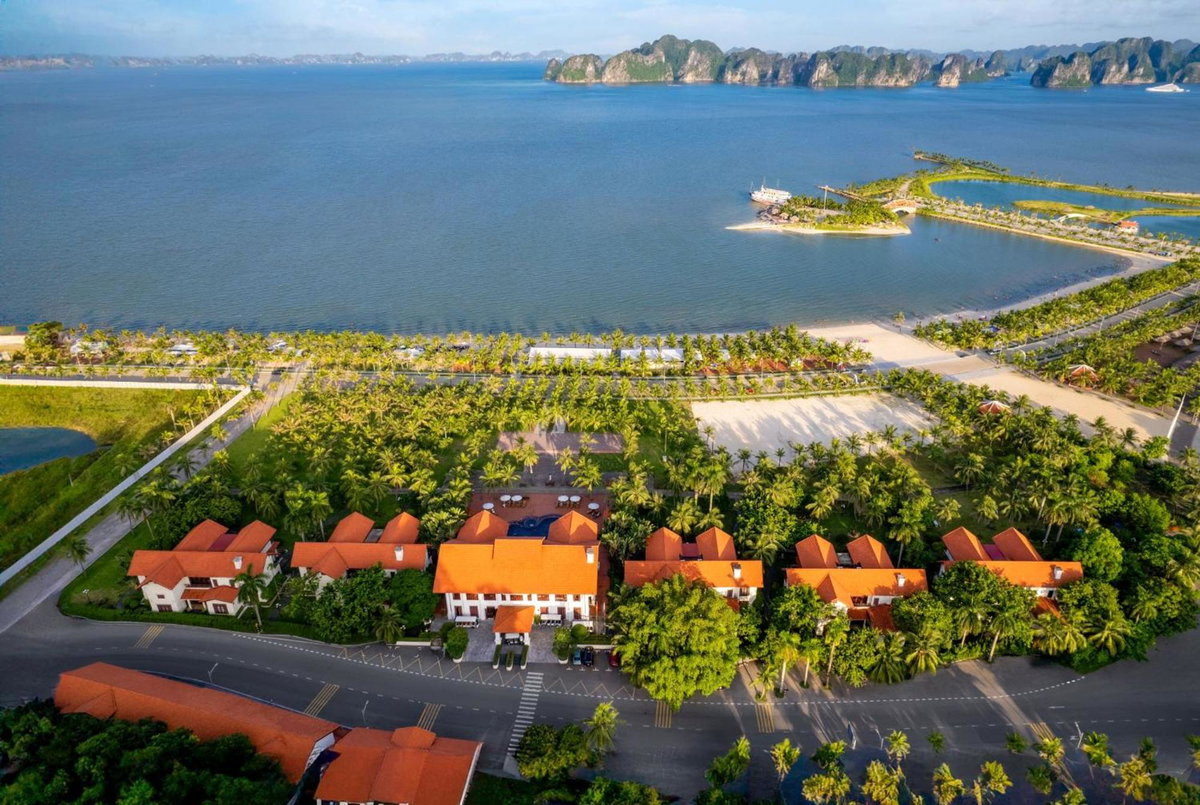 Tuan Chau Resort Ha Long, Vietnam