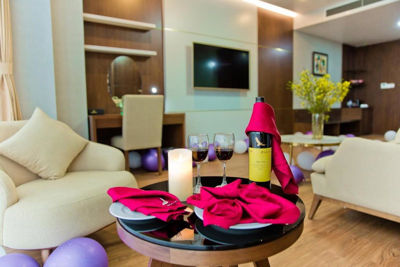 Luxury6 Hotel, Móng Cái, Vietnam