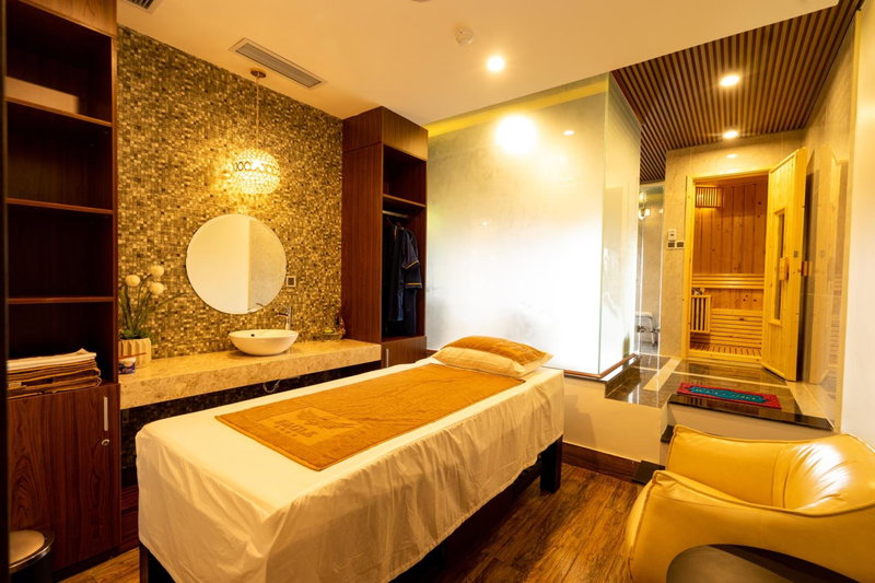 Eagle Hotel, Ha Tinh, Vietnam