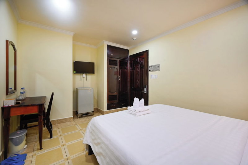Rainbow Airport Hotel, Ho Chi Minh City, Vietnam