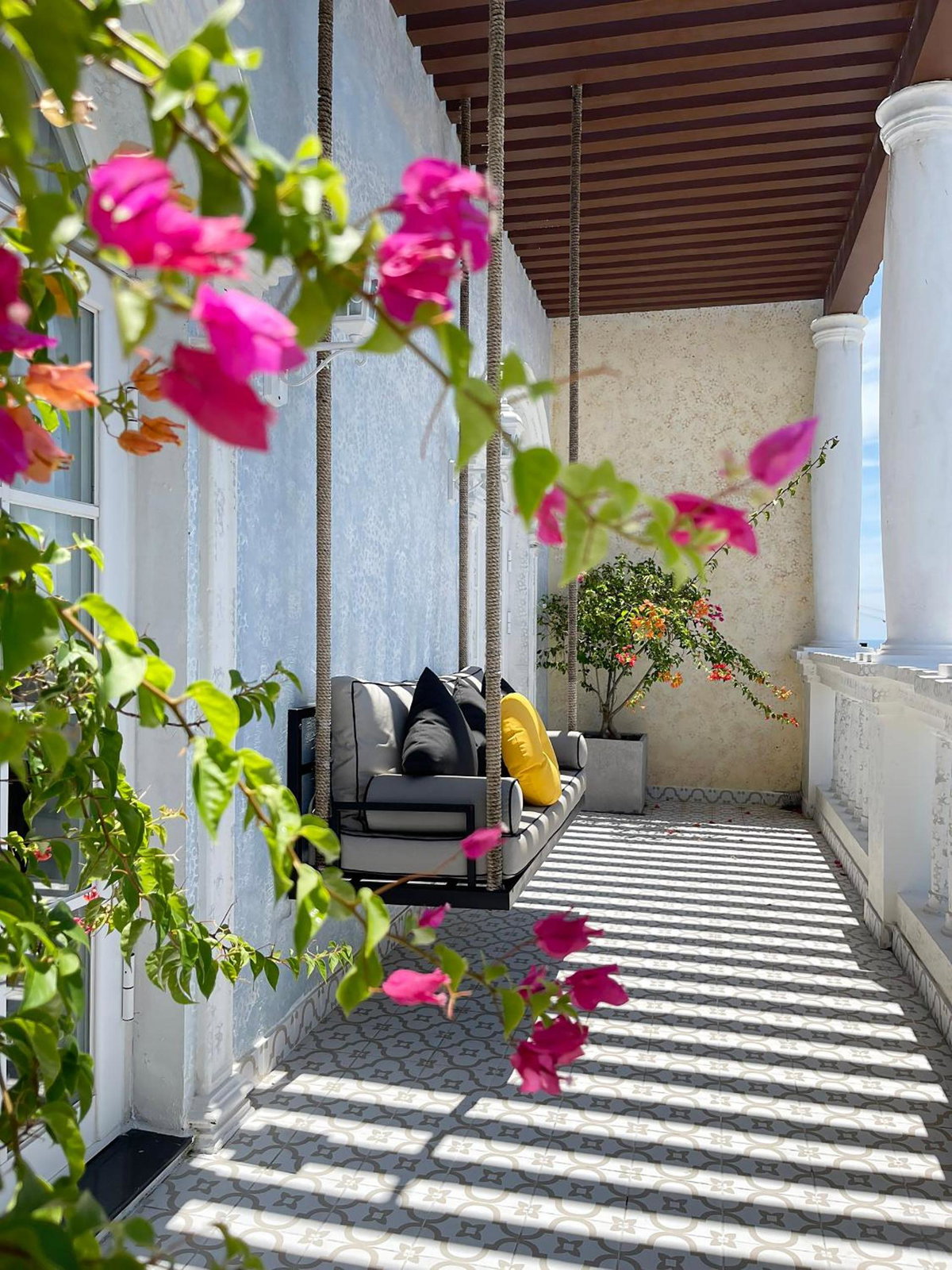 Le Bonheur Hotel, Vietnam