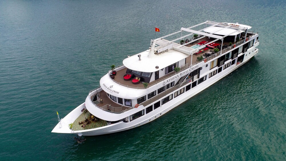 Athena Royal Cruise, Vietnam