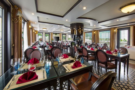 Athena Royal Cruise, Ha Long, Vietnam