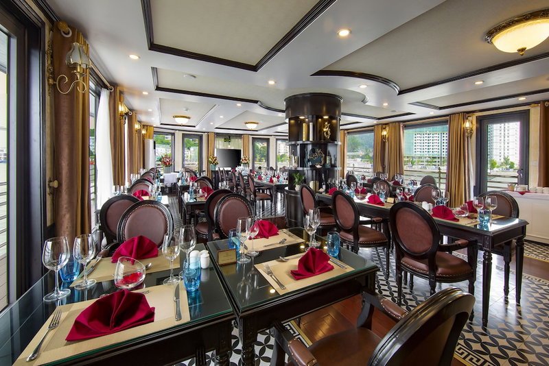 Athena Royal Cruise, Ha Long, Vietnam