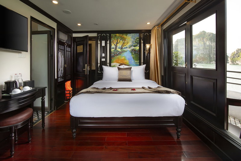 Athena Royal Cruise, Ha Long, Vietnam