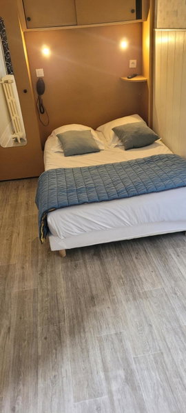 Hôtel Central Anzac Amiens Gare, Amiens, France