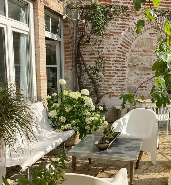 La maison sur la place, Penne-dʼAgenais, France