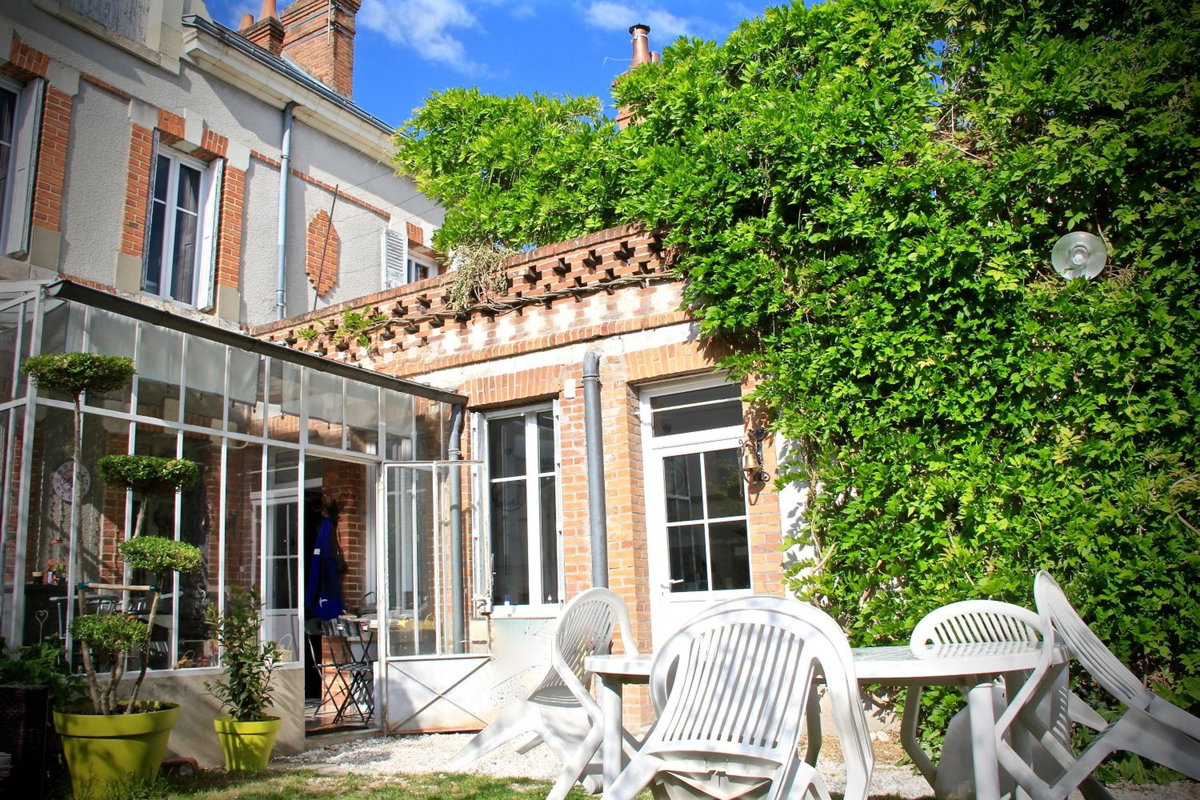 Hotel · les Thiausères, Romorantin