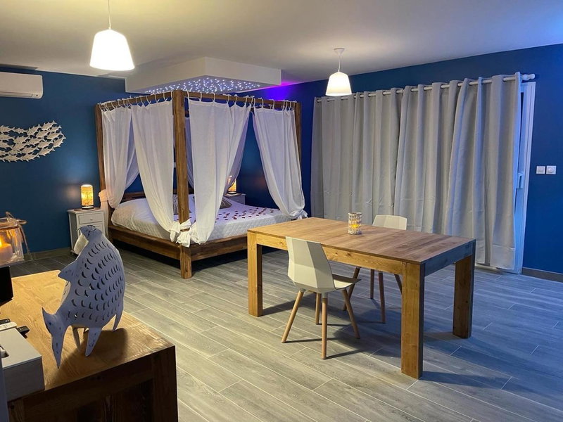 La Paillote Exotique Spa, Beaucaire, France