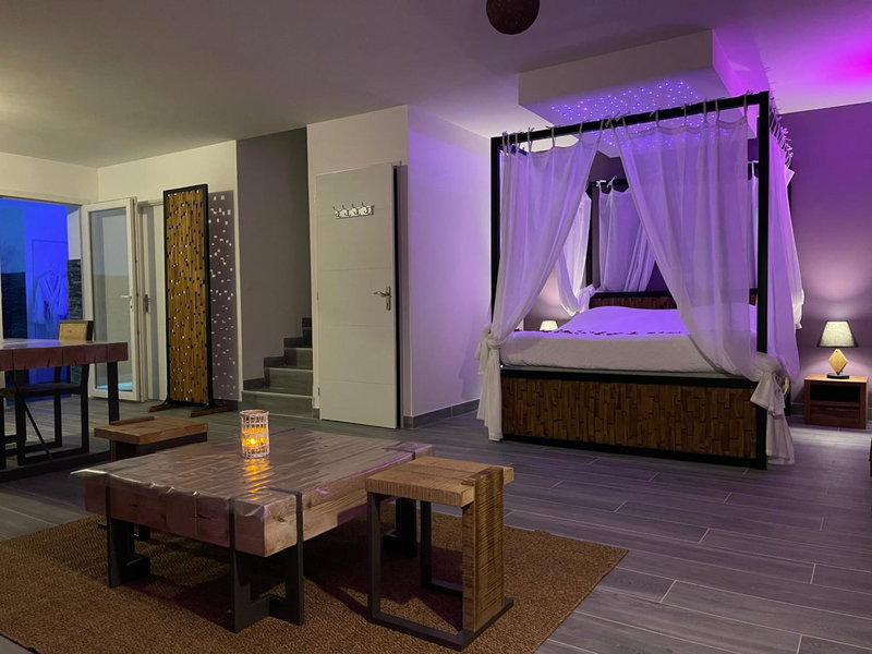 La Paillote Exotique Spa, Beaucaire, France