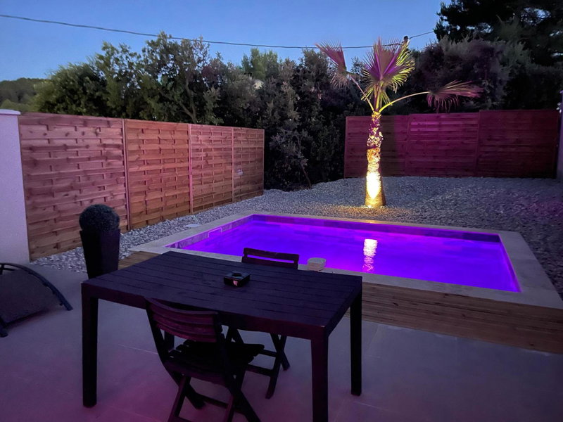 La Paillote Exotique Spa, Beaucaire, France