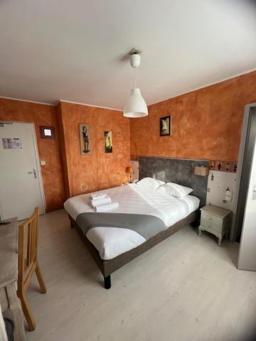 Hotel Le Cormier 9, Cholet, France