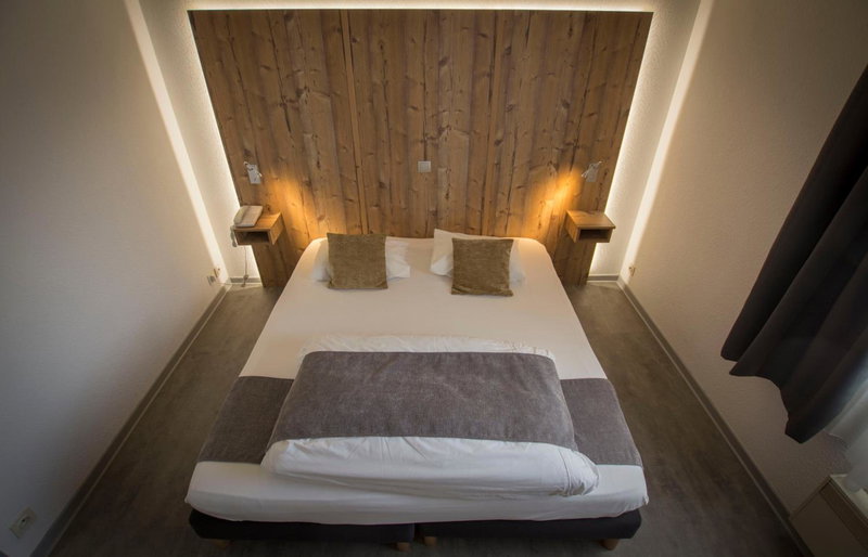 Logis Hotel des Cépages, Arbois, France