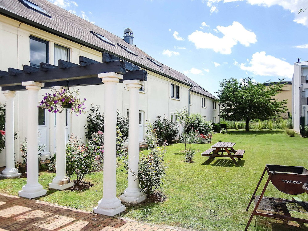 Hotel · ibis budget Chambourcy Saint-Germain, Chambourcy