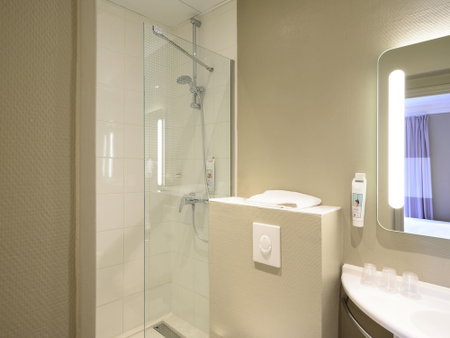 Ibis Paris Tour Montparnasse 15Ème, Paris, France