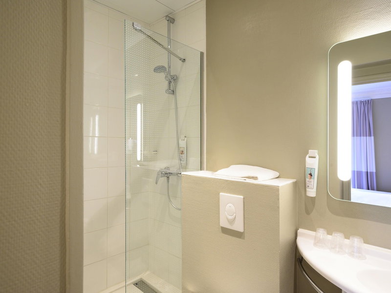 Ibis Paris Tour Montparnasse 15Ème, Paris, France