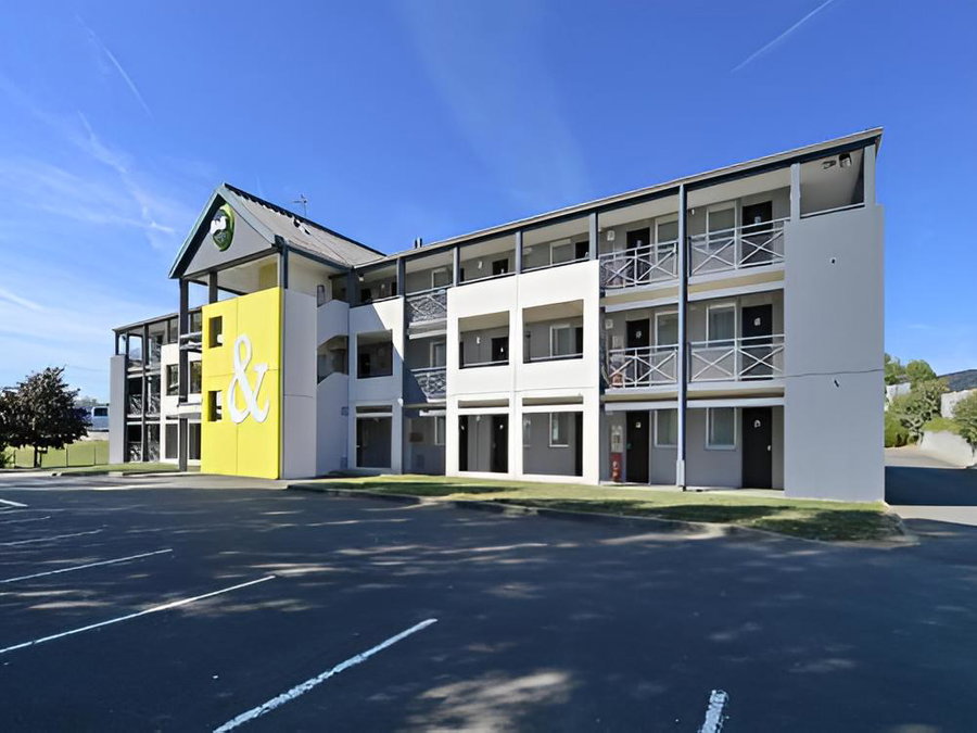 B&B HOTEL Le Mans Nord 2, Saint-Saturnin, France