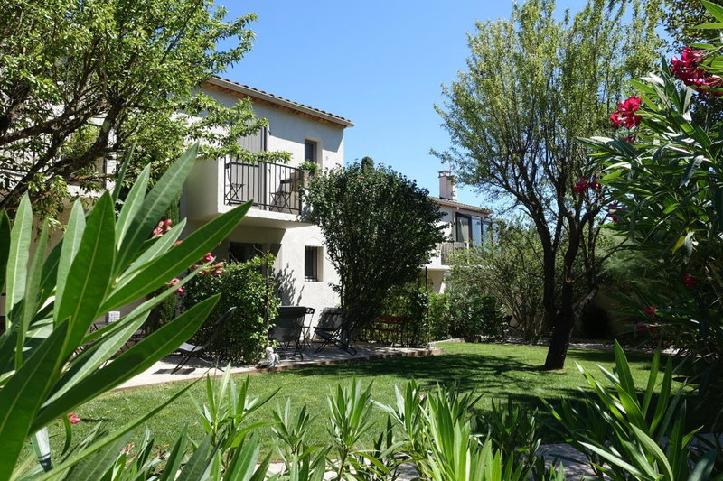 Hôtel l'Amandière, Saint-Rémy-de-Provence, France