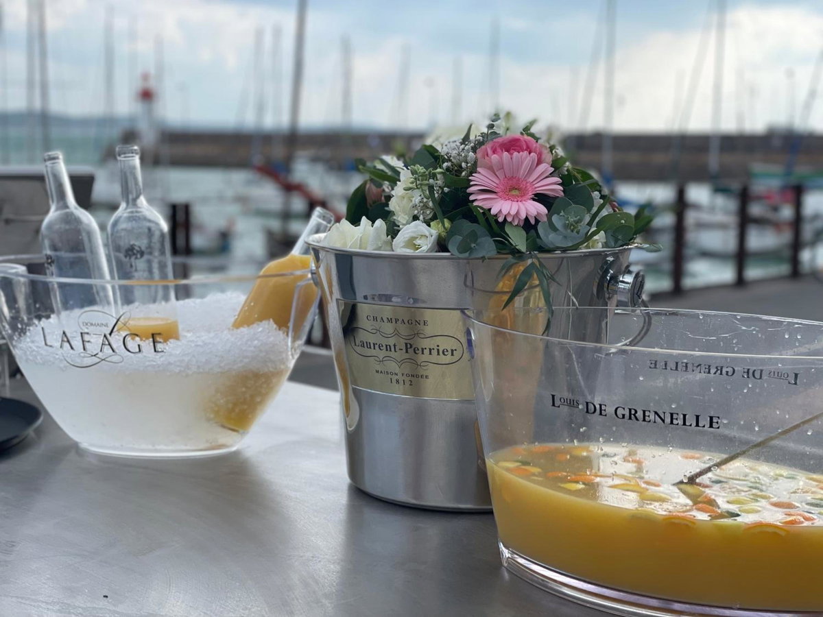 Hotel · La Table De Jeanne - Hôtel & Restaurant, Erquy