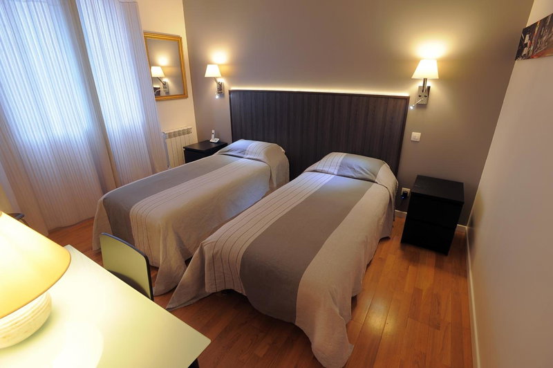 Hotel Italia, Tours, France